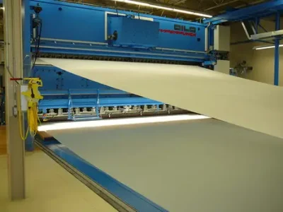 Papermachine felts